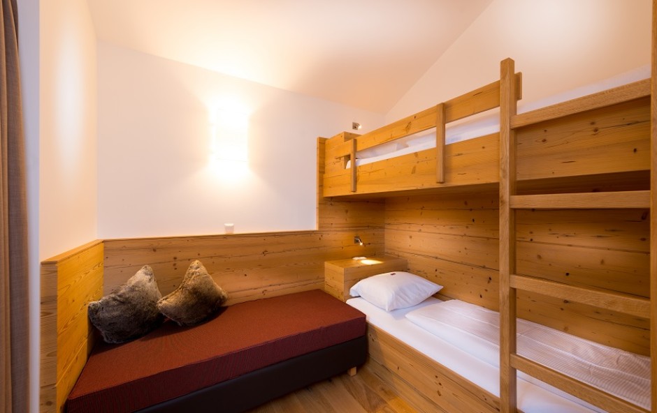 Familiensuite mit Stockbett im Hotel Dorfer in Gro&szlig;arl